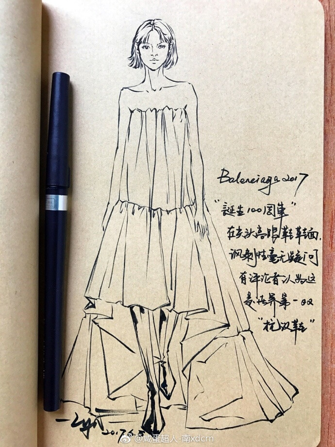 #手绘##服装设计手稿##毛笔速写##速写##插画##服装设计# 速写～工具：万年毛笔速写是不打铅笔稿，直接毛笔画的哦（有很多朋友问我）这样才能练习准确度和线条感一起吧...展开全文c