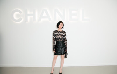  刘诗诗出席香奈儿CHANEL 于巴黎大皇宫东京宫举办了嘉柏丽尔香水新品全球发布会。