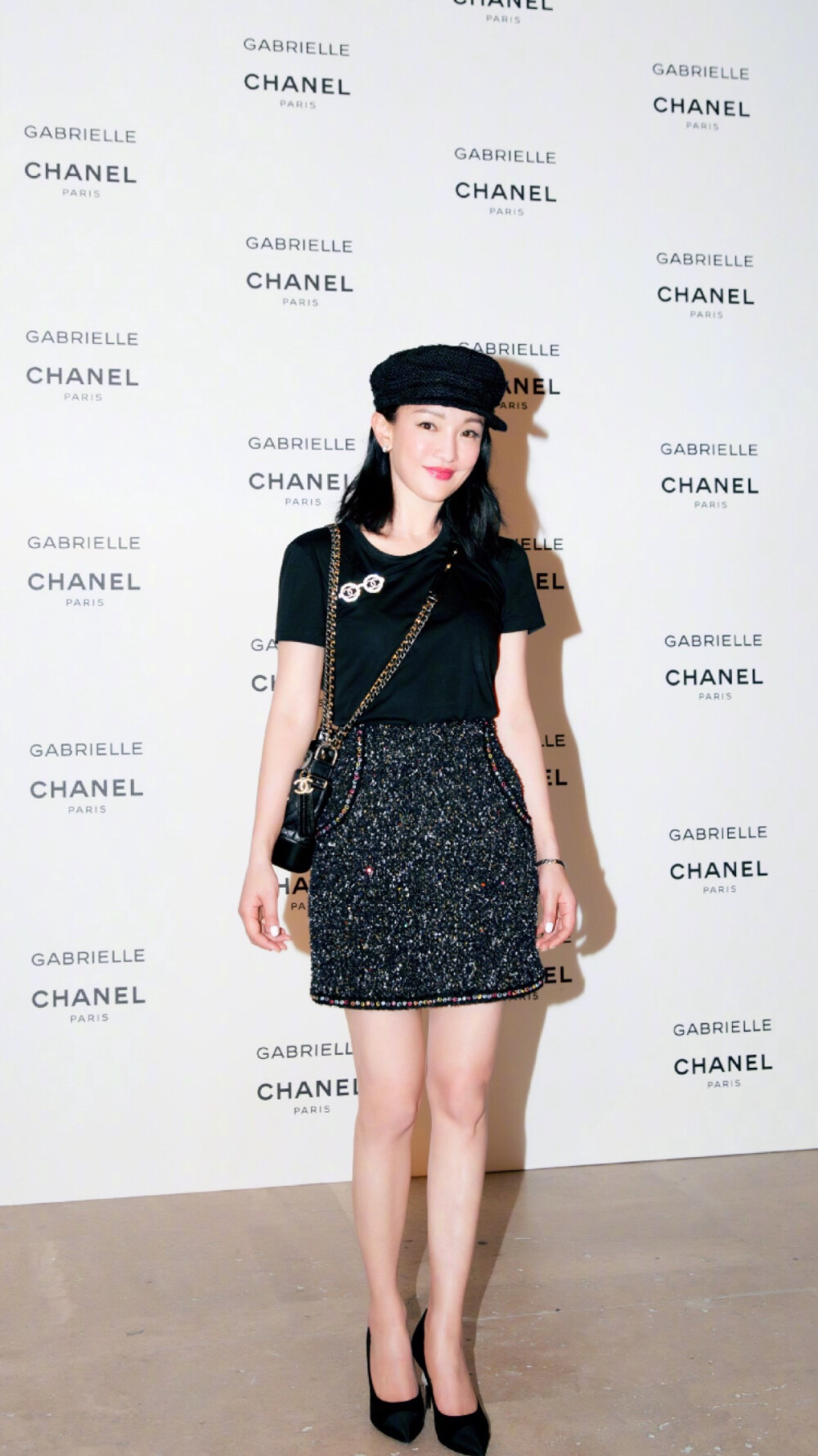 #美图系列##周迅# 出席在巴黎举办的#香奈儿嘉柏丽尔香水# 全球发布会。 ​​​
