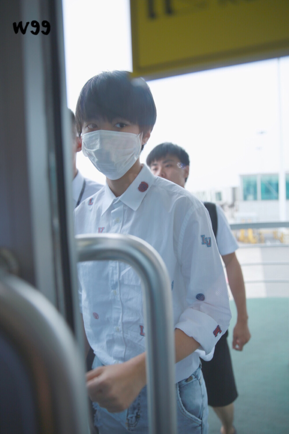 #王俊凯# #TFBOYS王俊凯# #TFBOYS# cr九九啊痴九九