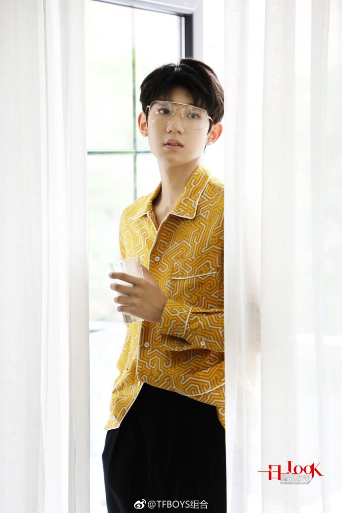 tfboys roy 王源 一日一look