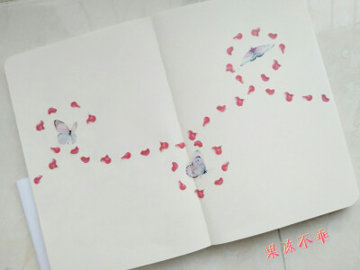 弄了半个下午的手帐排版
啾啾啾