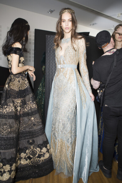 Backstage at Elie Saab Fall 2017 Couture ???Fashion Show 礼服