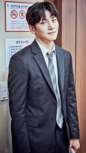 池昌旭壁纸 高清无水印