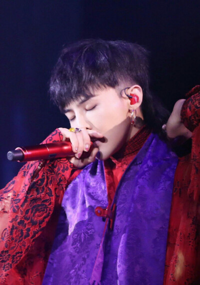 #G-Dragon 权志龙 GD#舞台表演高清图cr:logo