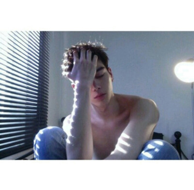 by.囍゛ 男生头像 韩系 欧美风 原宿 小清新 高清头像 伤感 个性 白边 