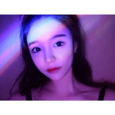 by.囍゛ 女生头像 韩系 欧美风 原宿 小清新 高清头像 伤感 个性 白边