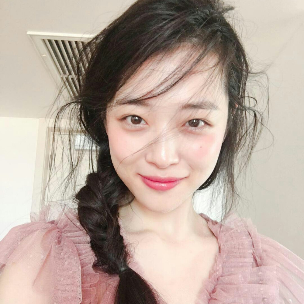 韩国女爱豆头像 崔雪莉Sulli