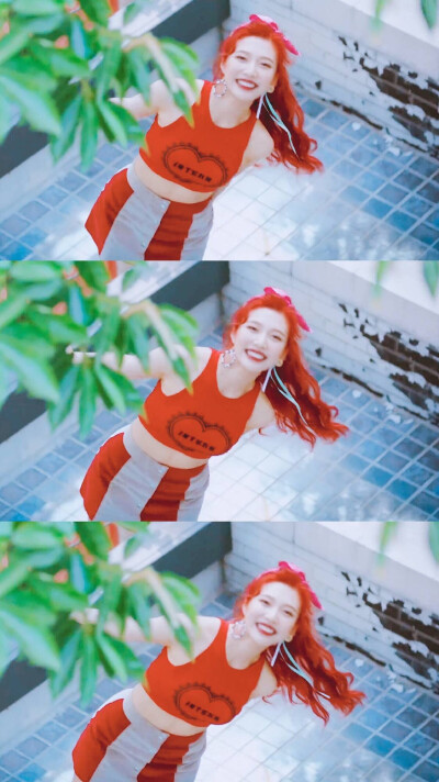 Red Velvet 朴秀荣 Joy
Red Flavor 饭截MV
cr.微博