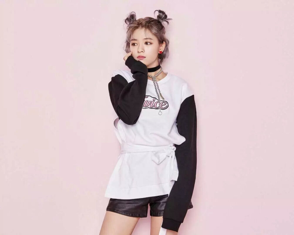 twice俞定延yoojungyeon78禁二传二改抱图点赞