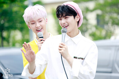 Astro 车银优 颜值担当 小哥哥帅气 成均馆大学学霸 壁纸 头像 图片搬运自微博