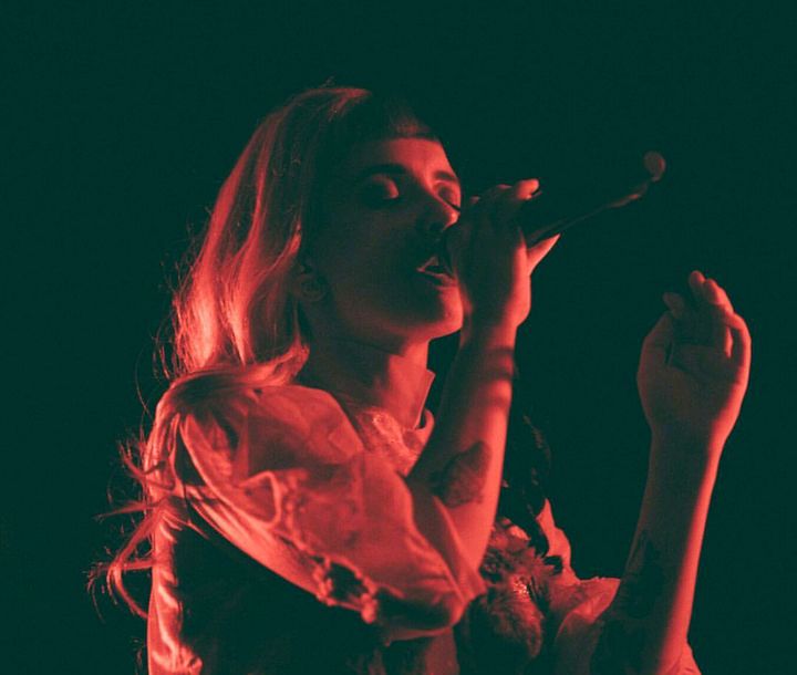 melanie martinez 牙缝妹 牙牙 牙缝妹 梅兰妮马丁内兹 欧美 歌手