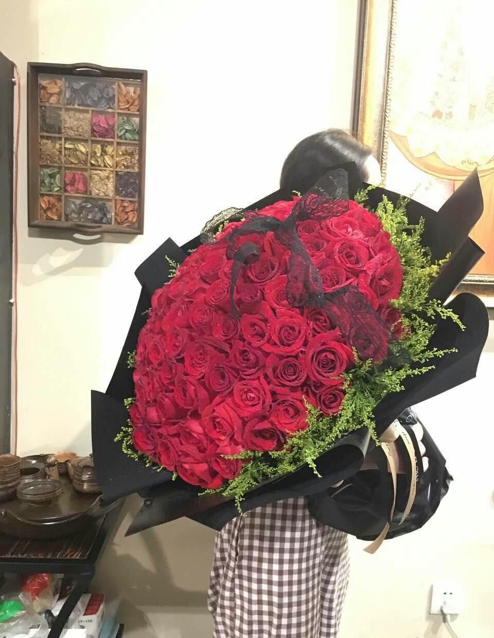 超大花束 适合娇小女生哦