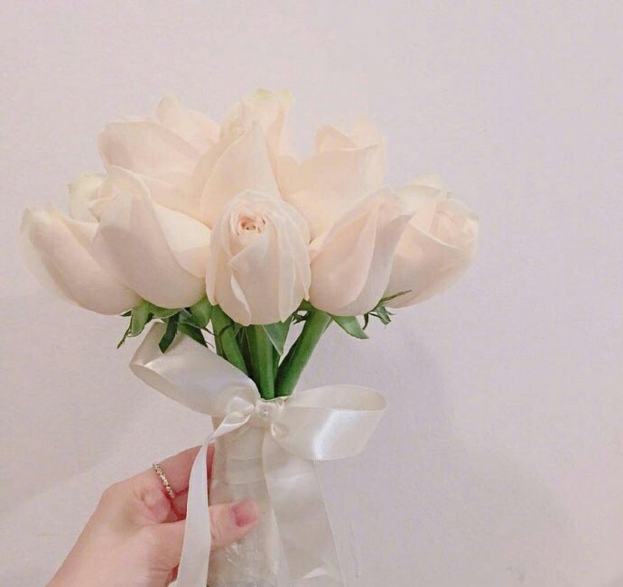 精致的小花束偶尔也别有韵味