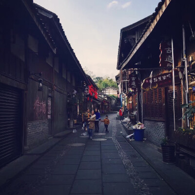 和我在成都的街头走一走