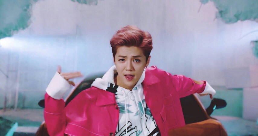 #鹿晗#鹿哥INS#最新专辑《I》已上线触发零界点MV图#M鹿M微博#奔跑吧兄弟鹿晗#约吧大明星第二季鹿晗#择天记剧照鹿晗#鹿晗如风正少年#快乐大本营#一鹿ofo轻松骑#鹿晗 高清无水印图大家多多支持鹿哥的新专辑《I》吧 .