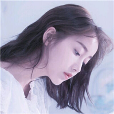 女生头像:乖巧. ๑了无悲欢