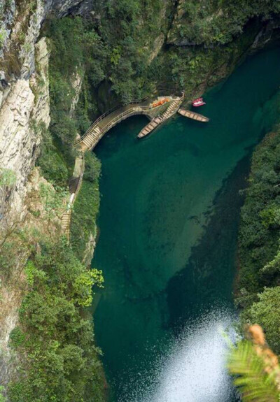 湖北恩施鹤峰屏山峡谷，竟然藏着这样一个仙境