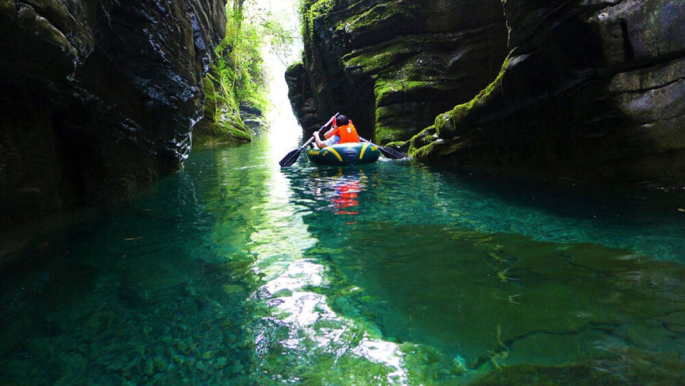 湖北恩施鹤峰屏山峡谷，竟然藏着这样一个仙境