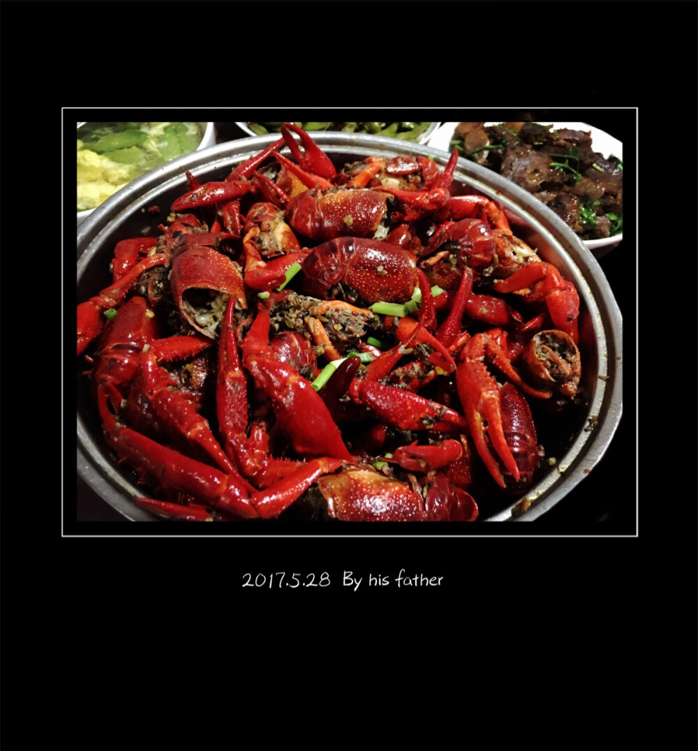 他爸爸亲自下厨