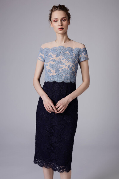 Reem Acra 2018早春系列