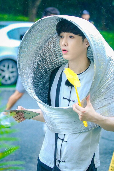 水管精张艺兴啊哈哈哈