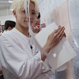 @崔珉起今天回归了吗 其他人勿抱