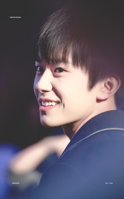 @CureTheWorld1128 易烊千玺 yyqx 1128 四字弟弟