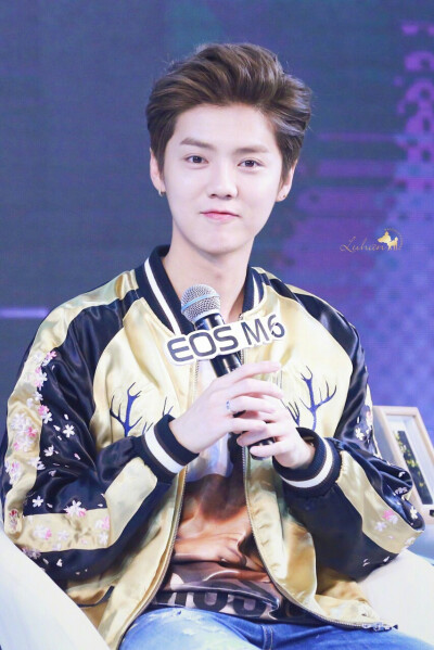 呆萌傻狍子 鹿晗 Luhan #壁纸 #头像