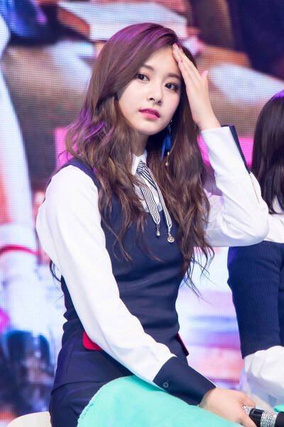 周子瑜 쯔위 Tzuyu
TWICE成员