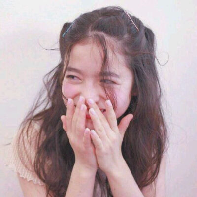 满船清梦压星河 偷捧时间煮酒喝.