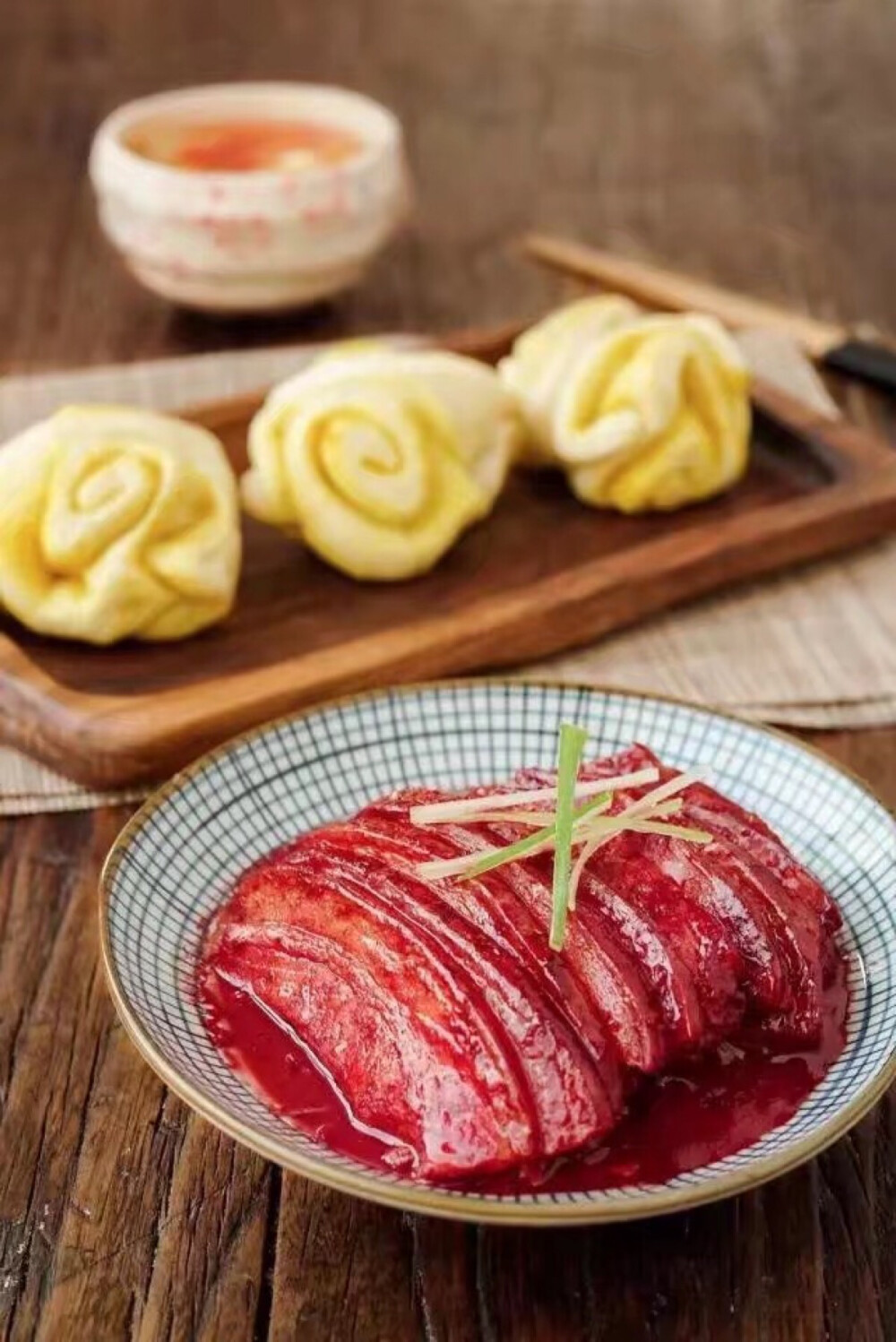 糟肉* 1,五花肉,葱段,姜片,八角,桂皮,草果,香叶