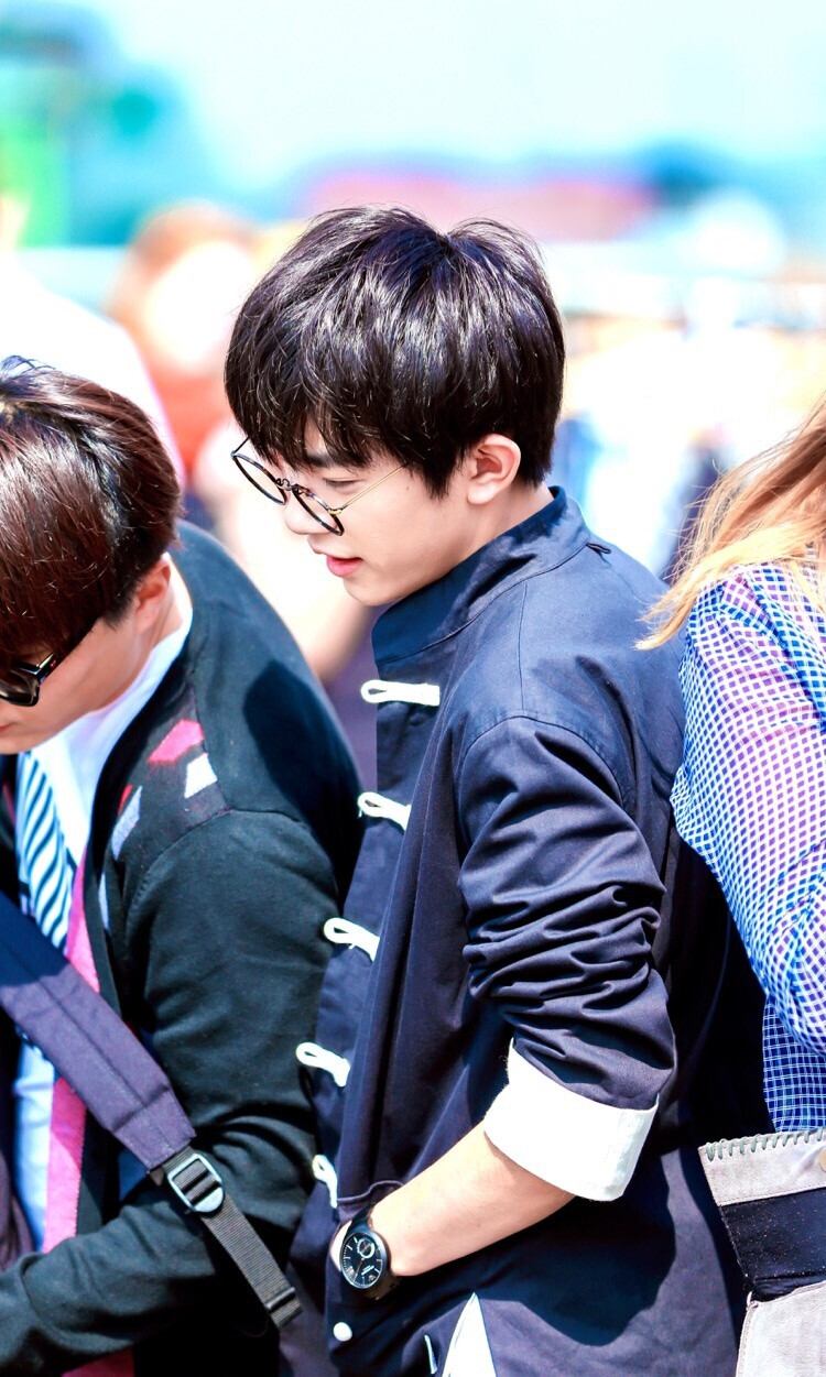 hanker1128易烊千玺yyqx1128四字弟弟