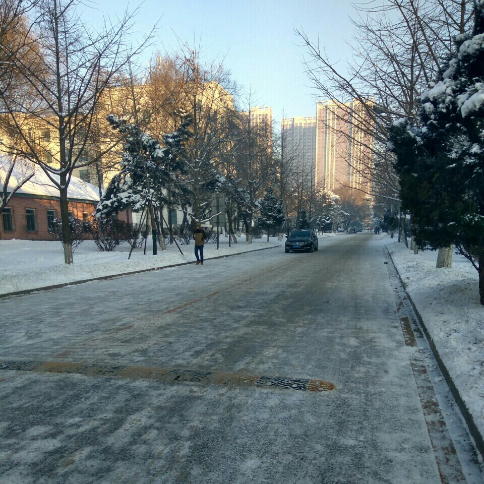 还记得当初你说，就算只有一口吃的你也会留给我，肯定不会把我饿死，我真的很感动。我很怀念那些日子。