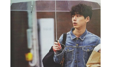 坂口健太郎
上传图片很辛苦，喜欢拿图请点赞哟，关注不定期更新！:)爱太郎❤