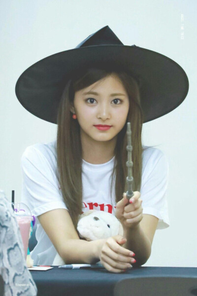 周子瑜 쯔위 Tzuyu
TWICE成员