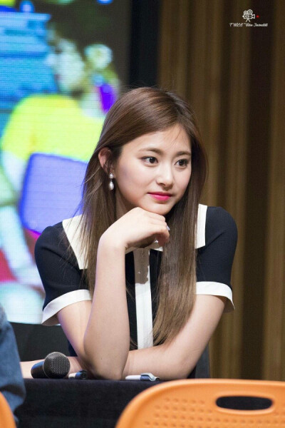 周子瑜 쯔위 Tzuyu
TWICE成员