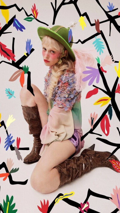 小红脸Petite Meller 