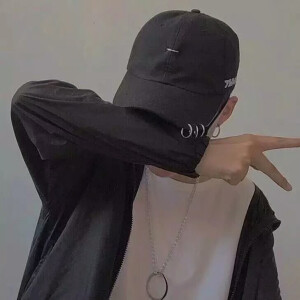 寒来暑往 
秋收冬藏 
我们来日方长