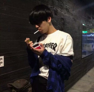 寒来暑往 
秋收冬藏 
我们来日方长