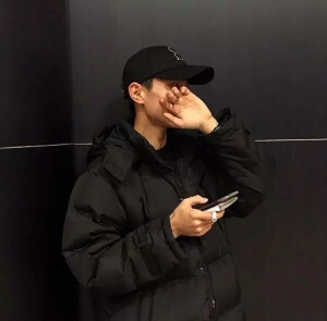 寒来暑往 
秋收冬藏 
我们来日方长