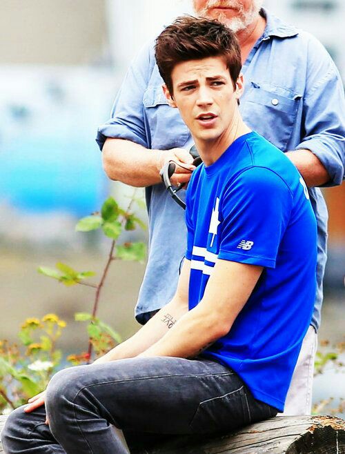 grant gustin 小闪 