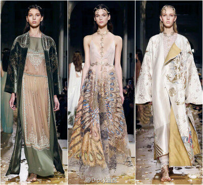 Valentino Haute Couture S/S 2016┃华伦的环球旅行从东欧拜占庭游历至东方国度，模特赤足而行，金蛇狂舞刚柔并济～