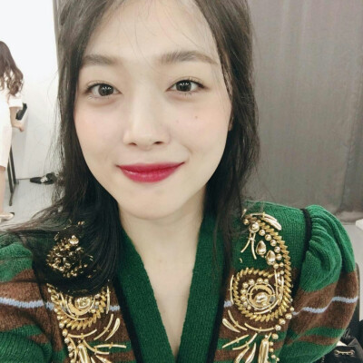 韩国女爱豆头像 崔雪莉Sulli