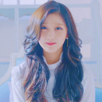 lovelyz 郑艺仁