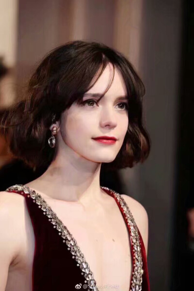 斯塔西·马汀（Stacy Martin）