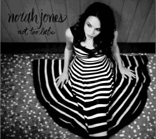 Norah Jones 欧美 黑白 条纹