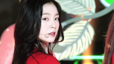 #Irene##Irene0801出道三周年# “风花雪月皆可辜负，唯你不可?！?????