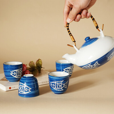 非非小筑 日式和风 手绘陶瓷茶具礼盒套装 一壶四杯 鱼趣茶壶茶杯