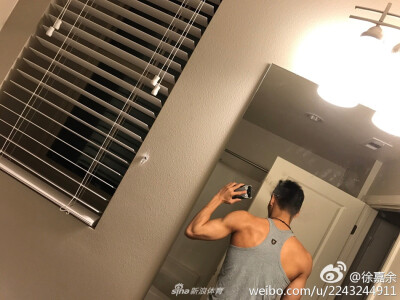 泳坛小鲜肉！新科世锦赛冠军徐嘉余型男本色